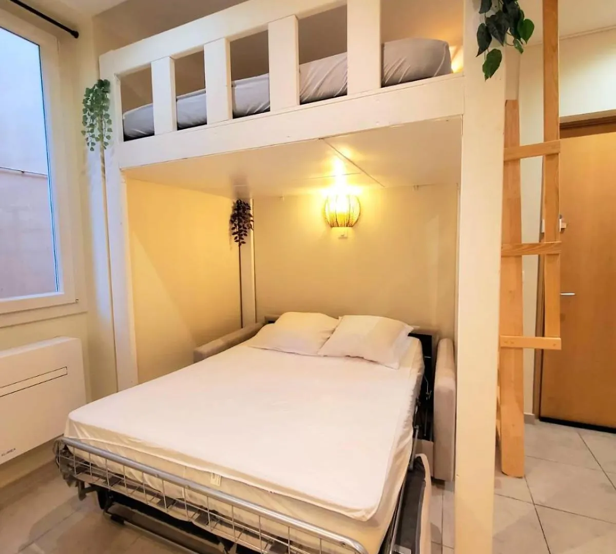 Monaco A 50M, Appartement Neuf, Clim Et Wifi بوزولي 0*,  فرنسا
