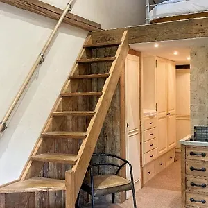 oree-studio-mezzanine.hotels-rhonealpes.com/